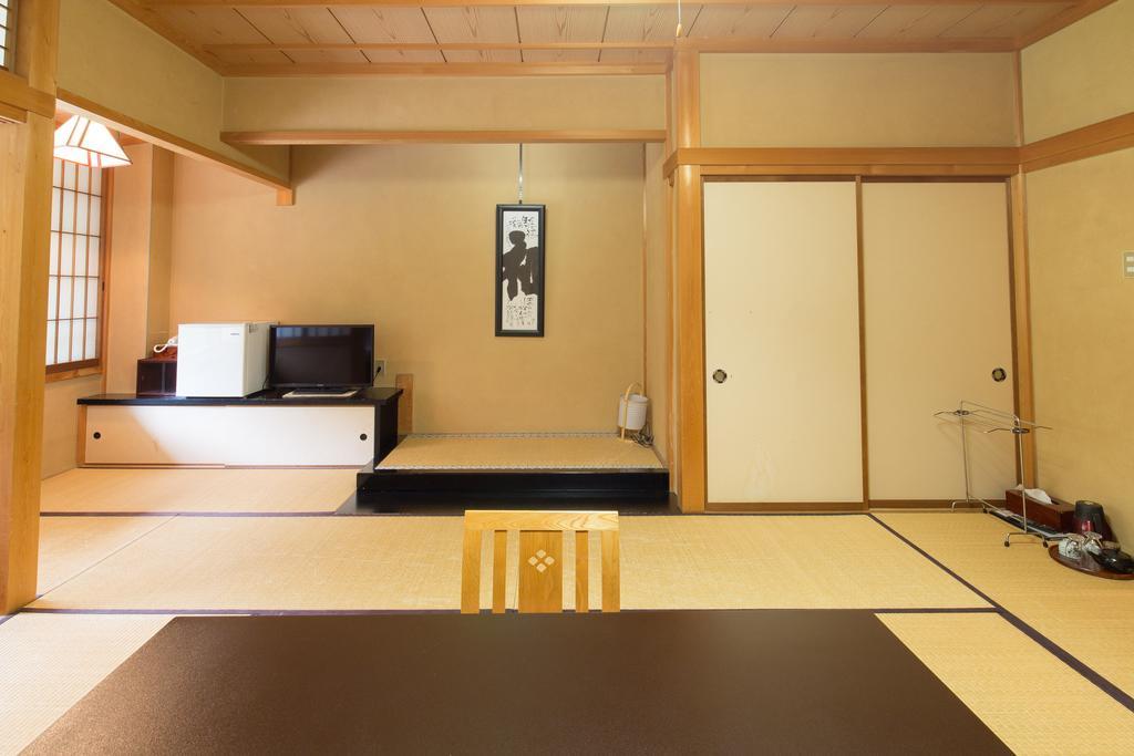 Kazeya Hotel Takayama  Buitenkant foto